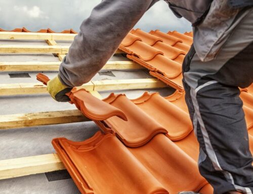 Garder un toit solide : entretien, durabilité et défis du métier de couvreur